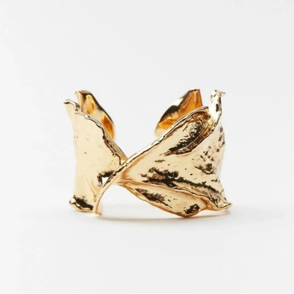 NWT Zara Textured Bracelet